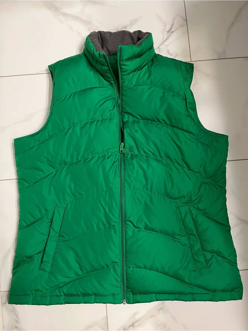 Lands' End Emerald Green Quilted Puffer Vest with Gray Trim